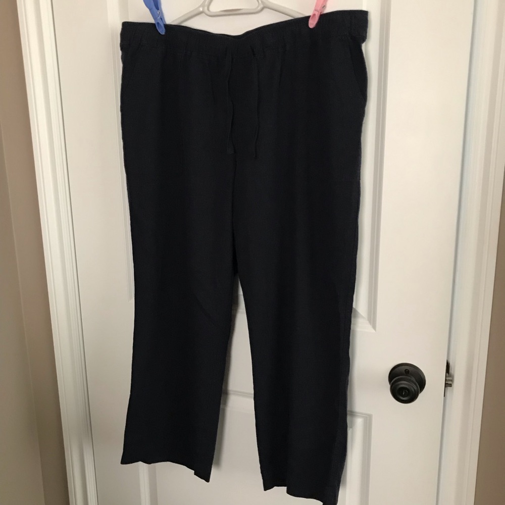 NWOT Blue Denver Hayes ankle pull on pants. Inseam 25”.